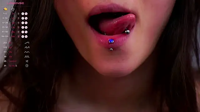 Holla Molly online show from March 1, 12:12 pm