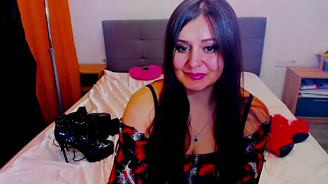 pinupmod online show from December 29, 2:21 pm