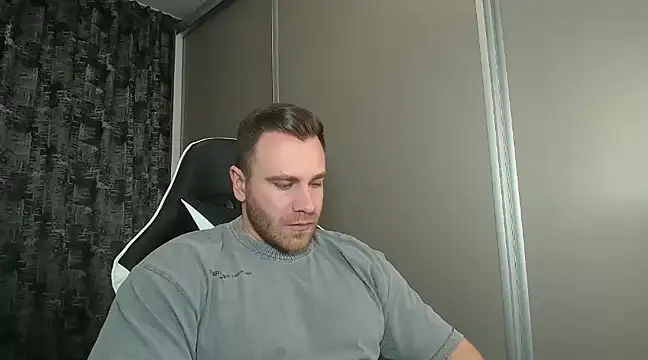 Thori92 online show from February 3, 6:49 pm