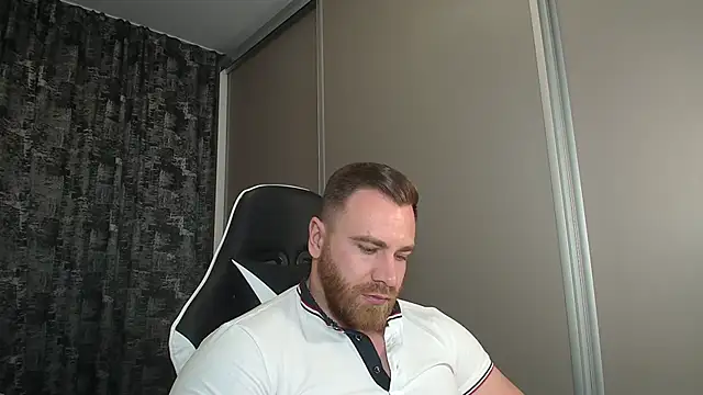 Thori92 online show from March 22, 9:31 pm