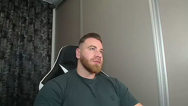 Thori92 online show from December 4, 4:27 pm