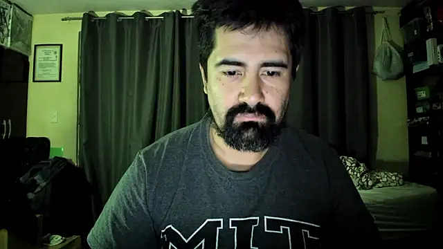 Snapshot of VonDoomdelToro chatting on October 30, 7:21 am VonDoomdelToro online show from October 30, 7:21 am