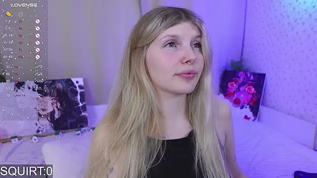 Snapshot of _aleksa_ chatting on October 3, 5:32 pm aleksa online show from October 3, 5:32 pm