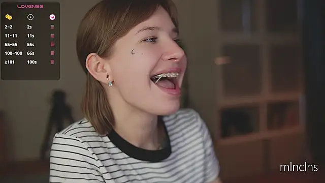 melanielwithu online show from April 29, 5:30 pm