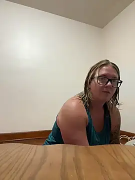 Lizzyloo online show from September 17, 1:46 pm