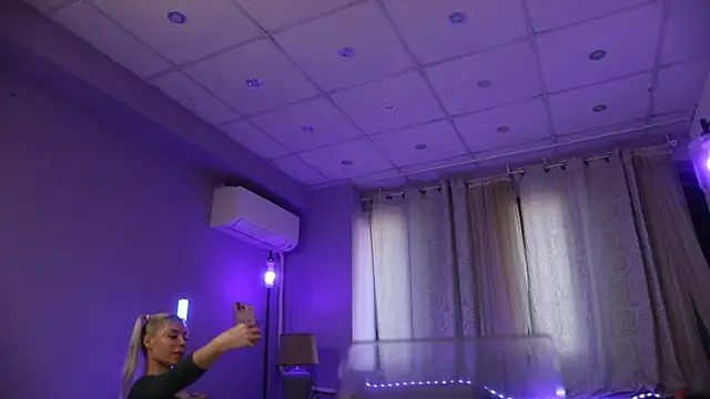 mandypeas online show from December 18, 7:47 am