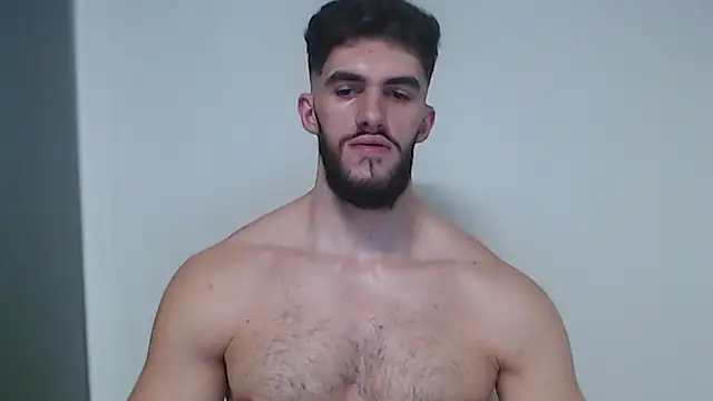 Snapshot of hiddenf chatting on December 15, 12:29 am hiddenf online show from December 15, 12:29 am