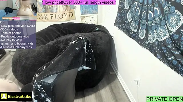 Snapshot of ElektraExotic chatting on September 18, 8:05 am ElektraExotic online show from September 18, 8:05 am