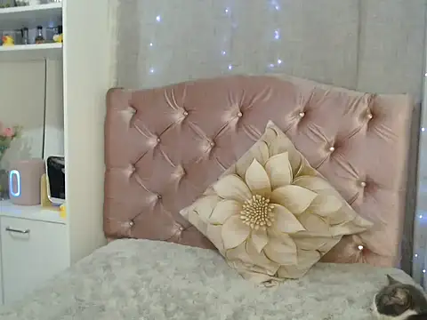 Snapshot of Starsweetcute chatting on November 14, 5:28 am Starsweetcute online show from November 14, 5:28 am