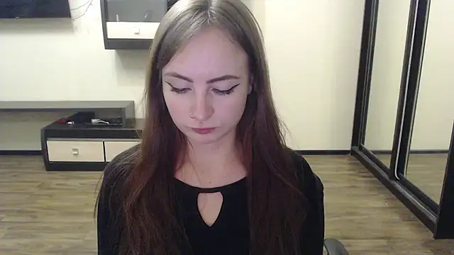 Snapshot of Laralianna chatting on December 8, 6:39 pm Laralianna online show from December 8, 6:39 pm