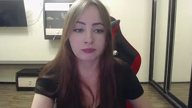 Snapshot of Laralianna chatting on December 23, 9:29 pm Laralianna online show from December 23, 9:29 pm