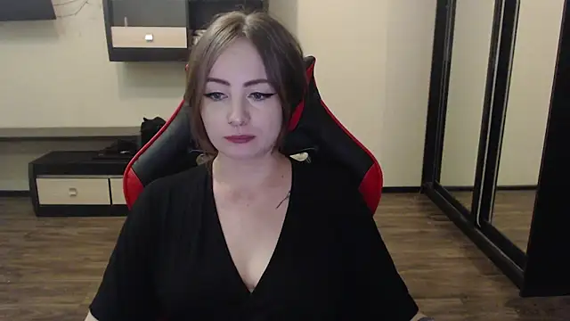 Snapshot of Laralianna chatting on January 5, 8:52 pm Laralianna online show from January 5, 8:52 pm