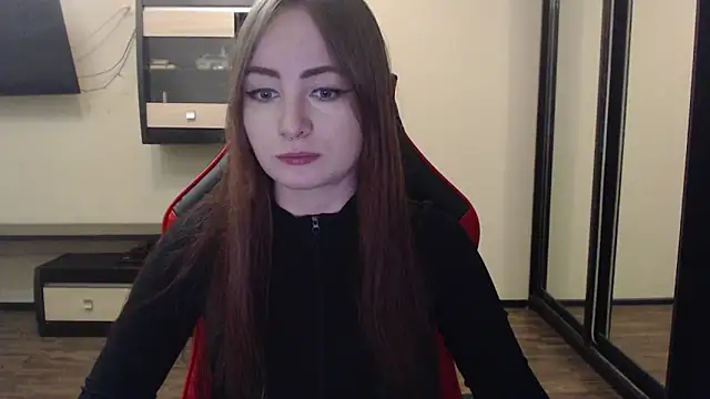 Snapshot of Laralianna chatting on January 6, 10:37 pm Laralianna online show from January 6, 10:37 pm