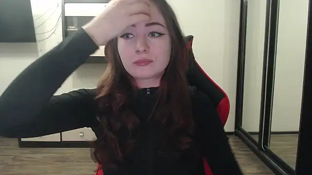 Snapshot of Laralianna chatting on February 9, 12:08 pm Laralianna online show from February 9, 12:08 pm