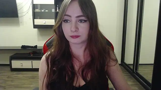 Snapshot of Laralianna chatting on February 17, 9:52 pm Laralianna online show from February 17, 9:52 pm