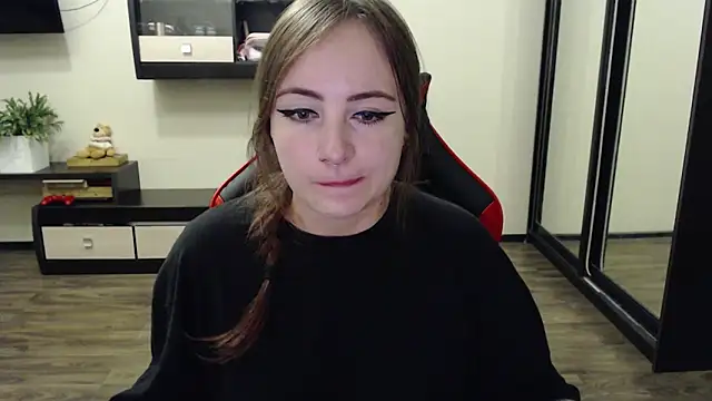 Snapshot of Laralianna chatting on September 11, 3:50 am Laralianna online show from September 11, 3:50 am