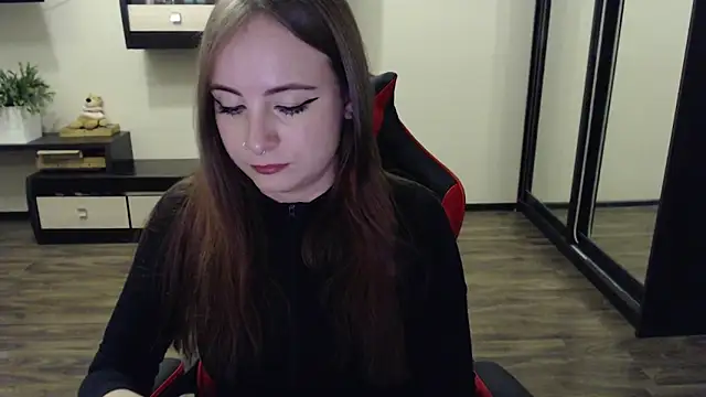 Snapshot of Laralianna chatting on September 12, 2:39 pm Laralianna online show from September 12, 2:39 pm