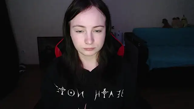 Snapshot of Laralianna chatting on December 13, 8:04 pm Laralianna online show from December 13, 8:04 pm