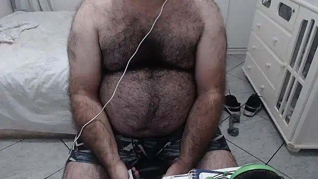 MysterBearMG online show from February 14, 11:31 pm