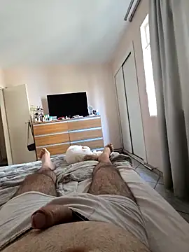 MysterBearMG online show from October 5, 12:36 pm