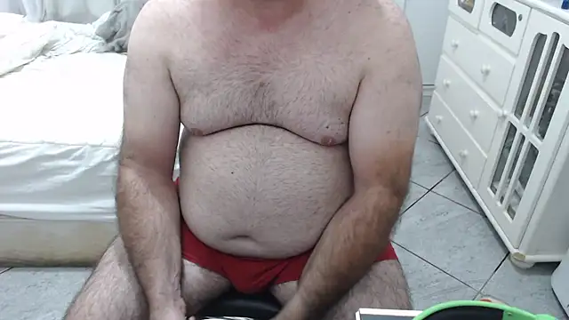 MysterBearMG online show from October 11, 7:23 pm