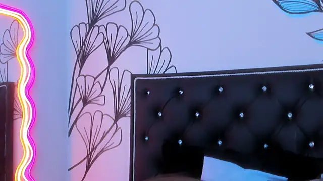 Sweet Ariadna  online show from March 29, 12:05 pm