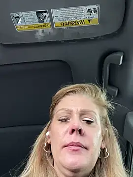 Snapshot of Lexi_Shocker chatting on March 21, 3:12 am Lexi Shocker online show from March 21, 3:12 am