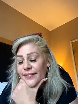 Snapshot of Lexi_Shocker chatting on October 16, 4:30 pm Lexi Shocker online show from October 16, 4:30 pm