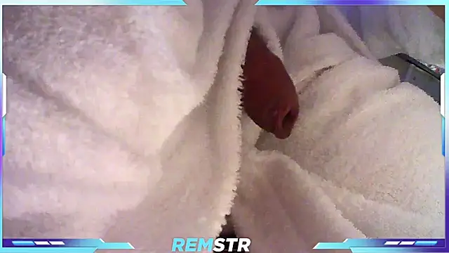 Snapshot of Remstr chatting on February 9, 10:11 pm Remstr online show from February 9, 10:11 pm