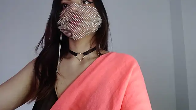 Snapshot of darika__ chatting on December 2, 9:28 pm darika   online show from December 2, 9:28 pm