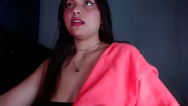 Snapshot of darika__ chatting on October 4, 5:38 am darika   online show from October 4, 5:38 am