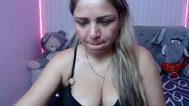 cum bigass online show from February 9, 12:19 pm