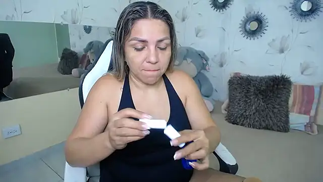 cum bigass online show from December 18, 12:22 pm