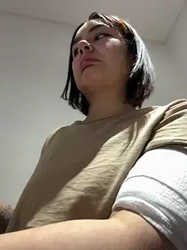 sammbunny online show from December 14, 9:45 pm