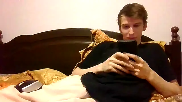 Snapshot of LuxxFin chatting on December 5, 7:06 pm LuxxFin online show from December 5, 7:06 pm