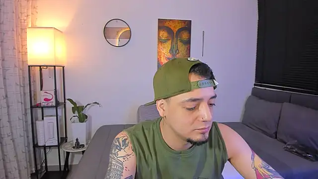 alejandro calderon1 online show from May 29, 4:32 am