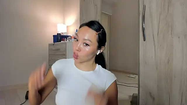 keiko hot online show from April 20, 2:25 am