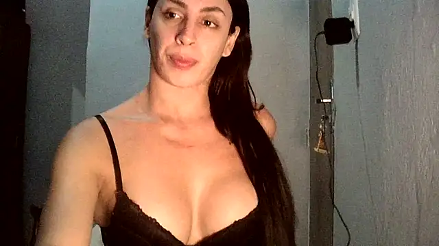 AlexiaDuucan online show from October 4, 1:31 pm