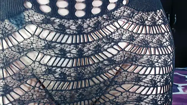 Snapshot of aleera_starxx982 chatting on December 3, 3:58 am aleera starxx982 online show from December 3, 3:58 am