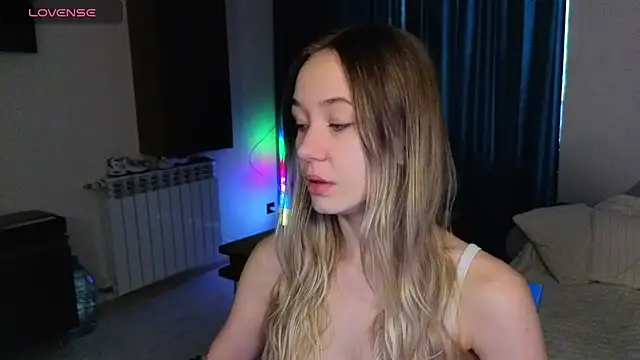 Snapshot of SexyCocobutt chatting on November 19, 8:47 am SexyCocobutt online show from November 19, 8:47 am