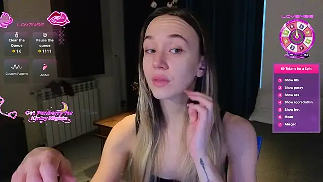 Snapshot of SexyCocobutt chatting on December 14, 10:20 am SexyCocobutt online show from December 14, 10:20 am