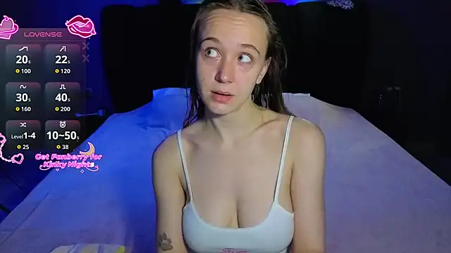 SexyCocobutt online show from April 10, 1:38 pm