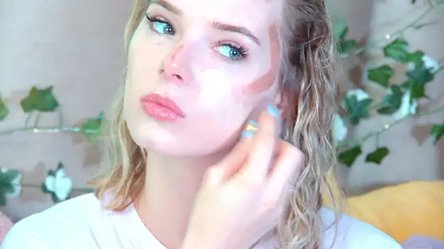 GentleRossi online show from April 25, 2:58 pm