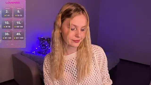 Chanel Gill online show from January 14, 3:26 pm