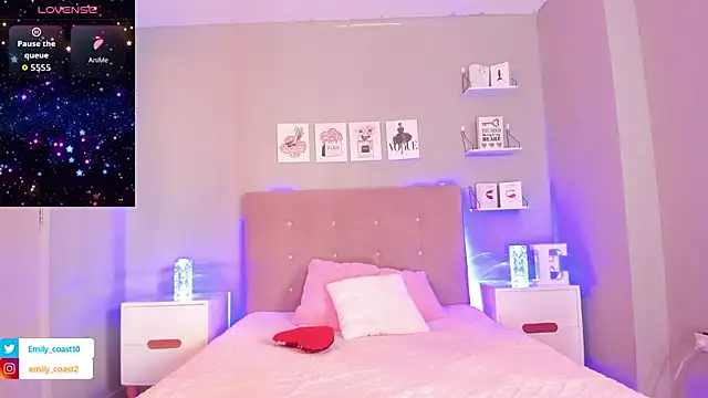 EmilyCoast-1 online show from March 4, 7:31 pm