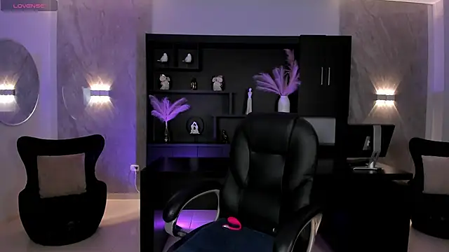 JennaOlsonX online show from December 1, 6:02 pm