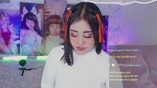 Snapshot of MiaMammie chatting on December 26, 8:50 am MiaMammie online show from December 26, 8:50 am