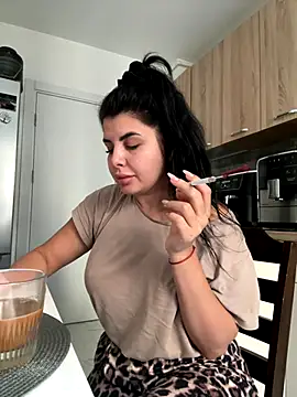 Snapshot of Scarlett-Dream chatting on September 19, 5:42 am Scarlett-Dream online show from September 19, 5:42 am