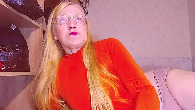 MadamBombShell online show from January 4, 6:51 pm