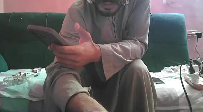 Snapshot of foxsanSs chatting on February 27, 3:37 pm foxsanSs online show from February 27, 3:37 pm